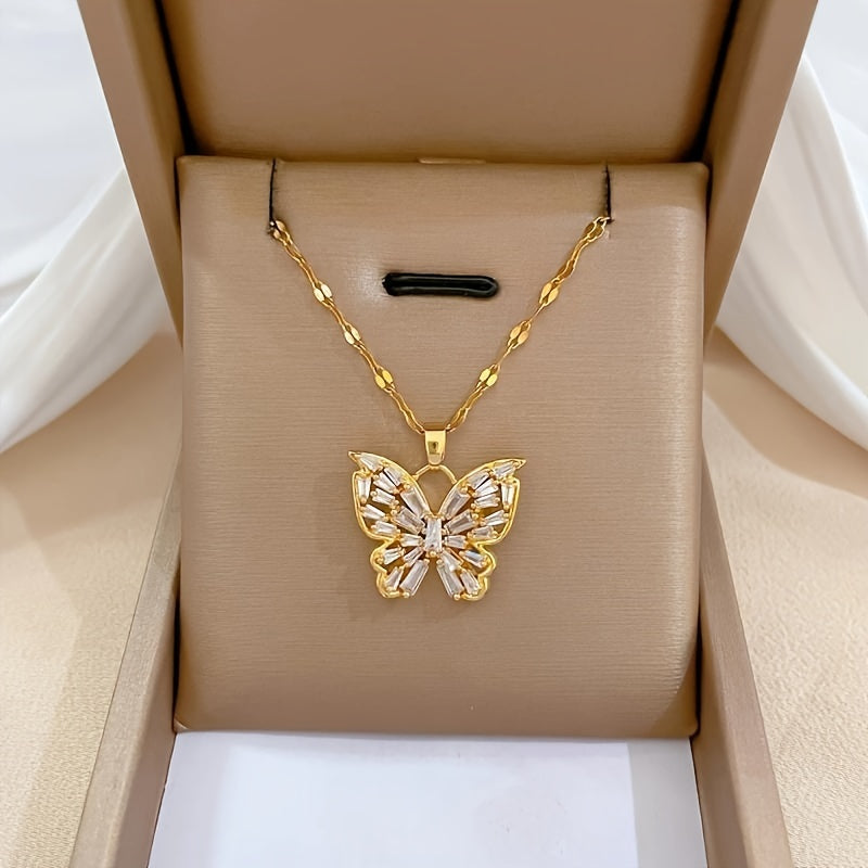 Fashionable French Retro Elegant Light Luxury Style Shiny Zircon Butterfly Pendant Necklace Temperament Women's Necklace The First Choice Gift for Girls and Women